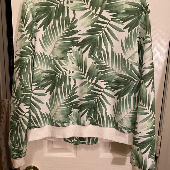 Forever 21 Palm Leaf Bomber (0X) PLUS - Picture 4 of 6